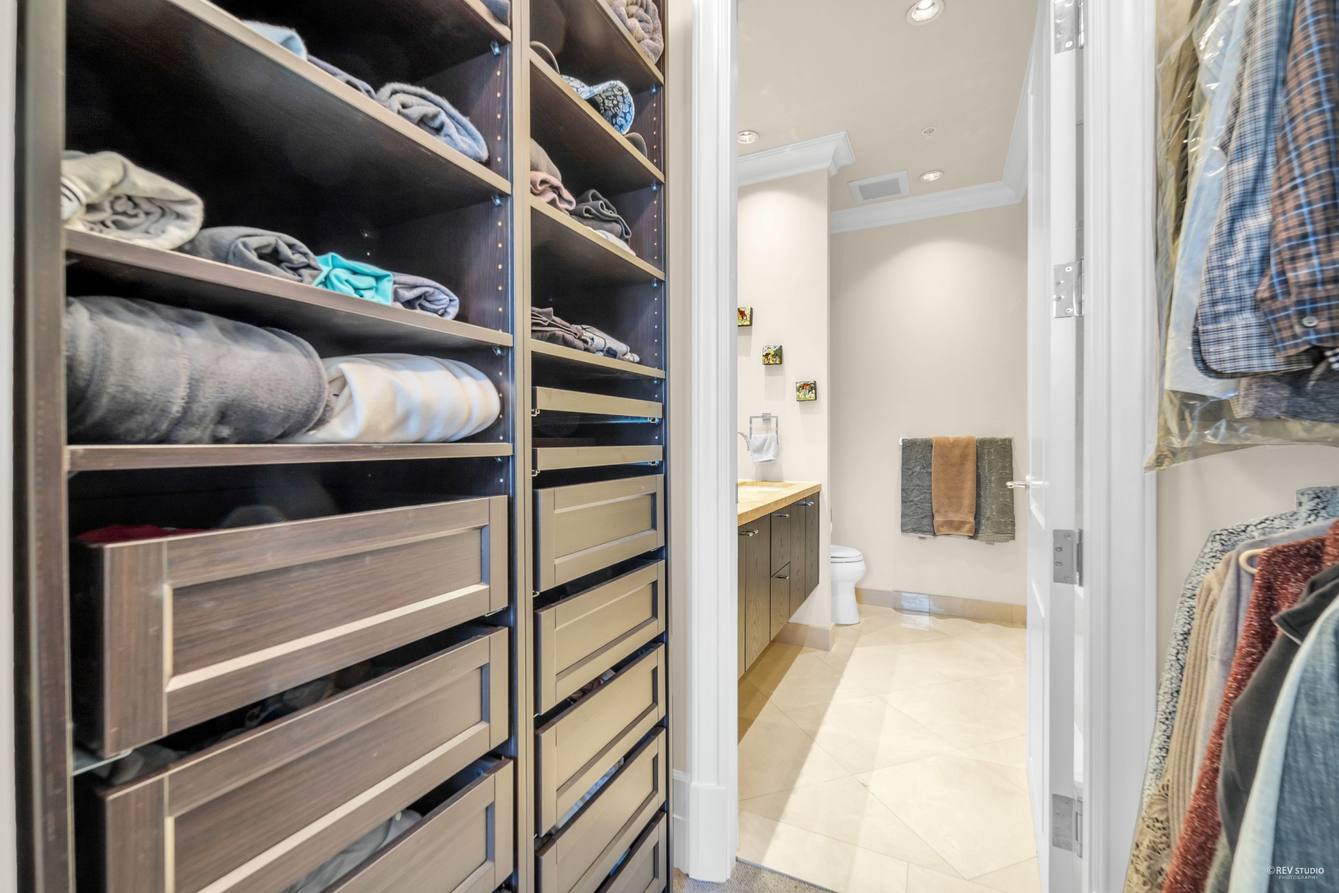 Walk-in closet